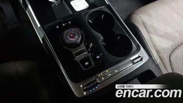 Kia Carnival 2025 — Фото 9/20