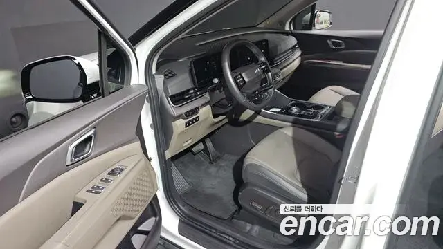 Kia Carnival 2025 — Фото 10/20