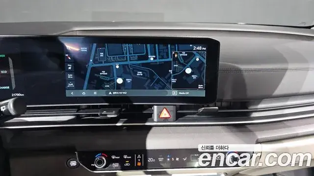 Kia Carnival 2025 — Фото 14/20