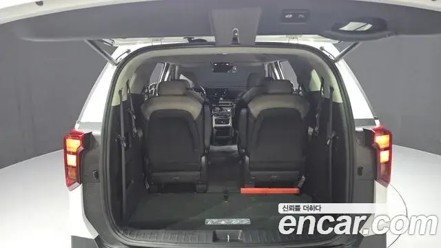 Kia Carnival 2025 — Фото 20/20