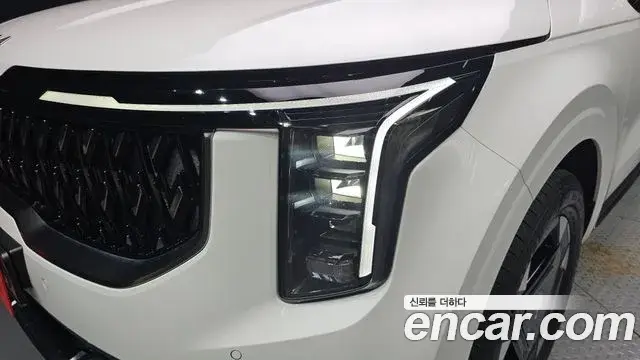 Kia Carnival 2025 — Photo 9/33