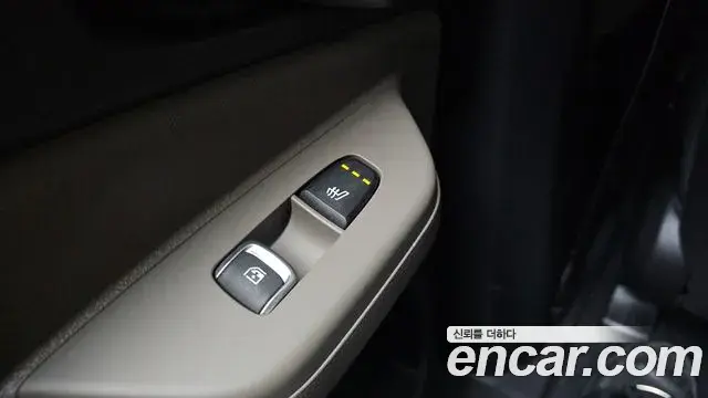 Kia Carnival 2025 — Photo 31/33