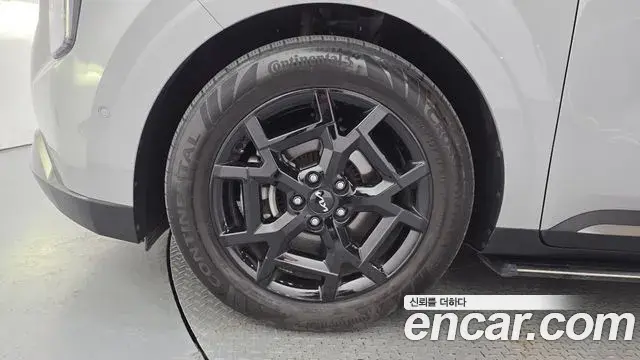 Kia Carnival 2024 — Photo 20/35