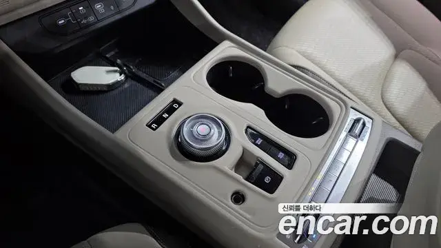 Kia Carnival 2024 — Photo 32/35