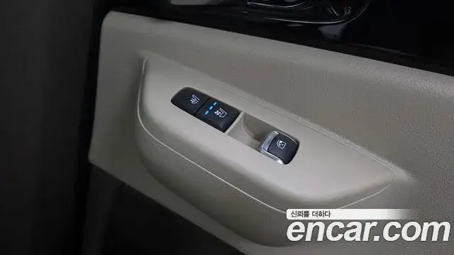 Kia Carnival 2024 — Photo 9/35