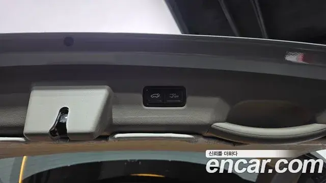 Kia Carnival 2024 — Photo 7/35