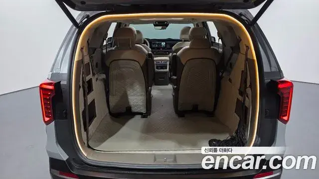 Kia Carnival 2024 — Photo 31/35