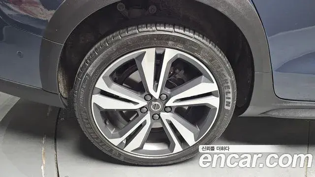 Volvo V60 Cross Country 2021 — ფოტო 8/30