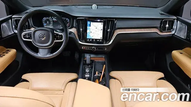 Volvo V60 Cross Country 2021 — ფოტო 30/30