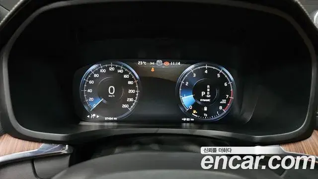 Volvo V60 Cross Country 2021 — ფოტო 13/30