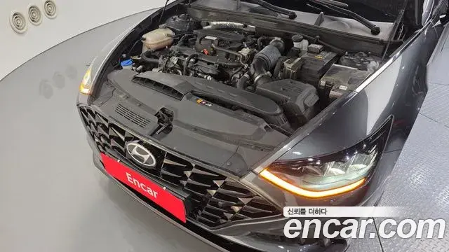 Hyundai Sonata Hybrid 2023 — ფოტო 5/30