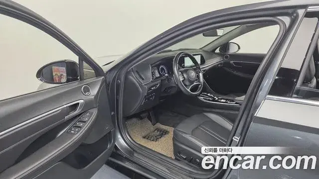 Hyundai Sonata Hybrid 2023 — ფოტო 20/30