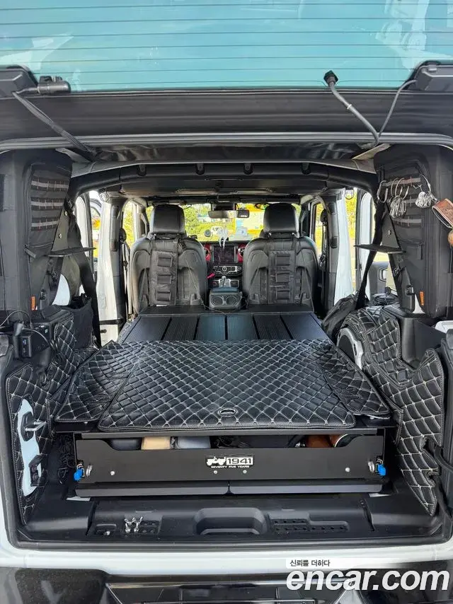 Jeep Wrangler 2020 — Photo 1/11