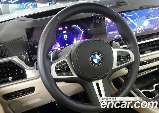 BMW X7 2024 — Фото 11/20