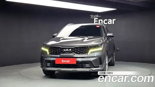 Kia Sorento 2023 — Фото 3/20