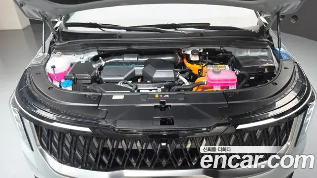 Kia Carnival 2024 — Photo 16/35