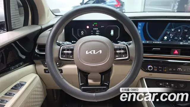 Kia Carnival 2024 — Photo 33/35
