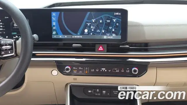 Kia Carnival 2024 — Photo 30/35