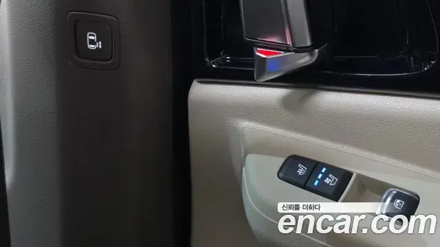 Kia Carnival 2024 — Photo 21/35