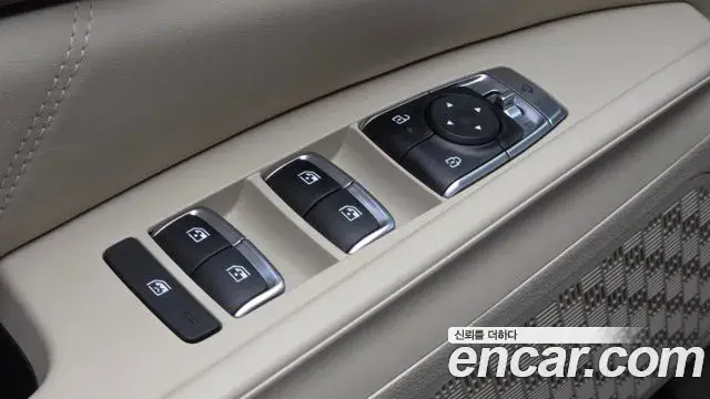 Kia Carnival 2024 — Photo 7/35