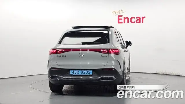 Mercedes-Benz EQE SUV 2023 — Şəkil 19/38