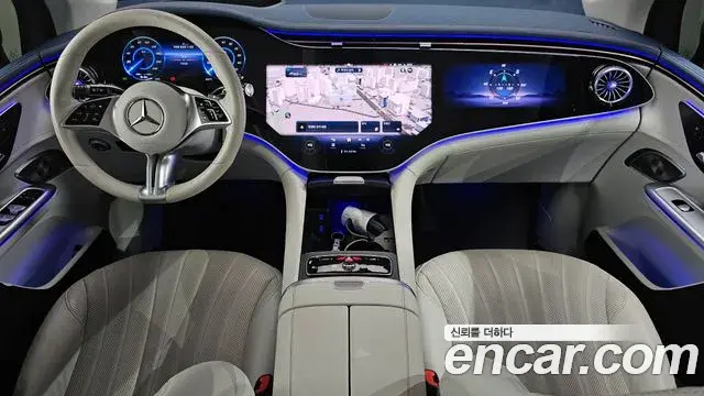 Mercedes-Benz EQE SUV 2023 — Şəkil 11/38