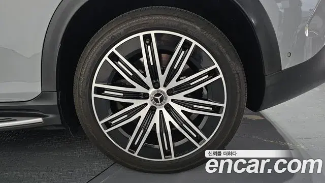Mercedes-Benz EQE SUV 2023 — Şəkil 26/38