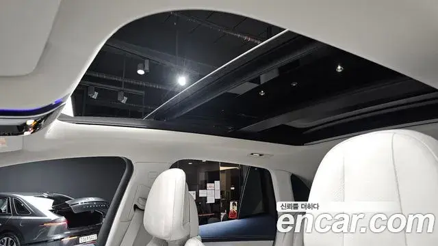 Mercedes-Benz EQE SUV 2023 — Şəkil 14/38