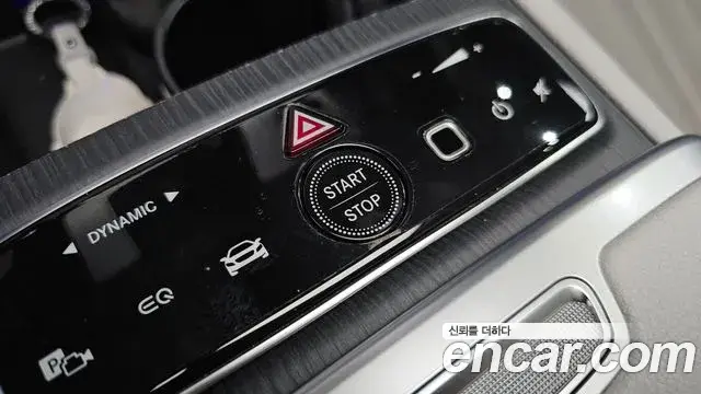 Mercedes-Benz EQE SUV 2023 — Şəkil 15/38
