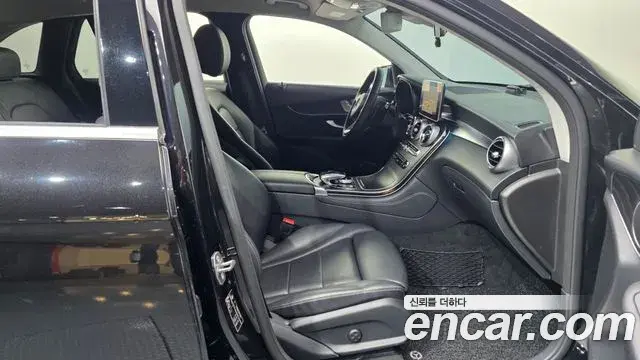 Mercedes-Benz GLC-Class 2019 — Фото 12/20