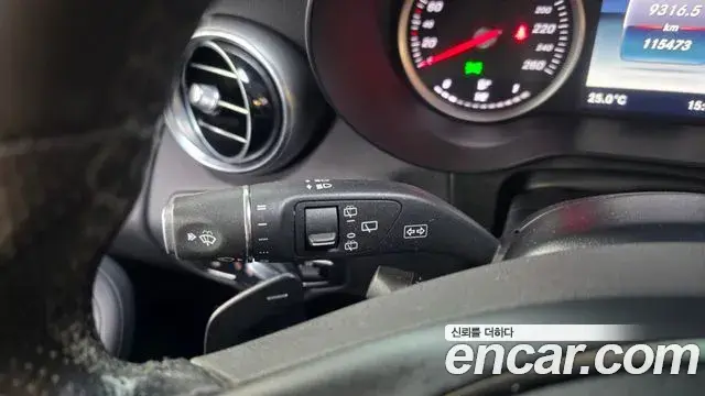Mercedes-Benz GLC-Class 2019 — Şəkil 31/37