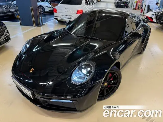 Porsche 911 2020 — Photo 8/19