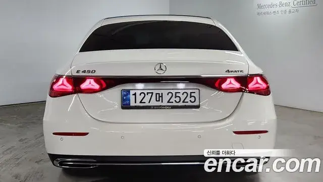 Mercedes-Benz E-Class 2024 — Фото 3/19