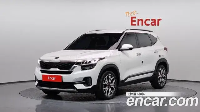 Kia Seltos 2020 — Фото 10/20