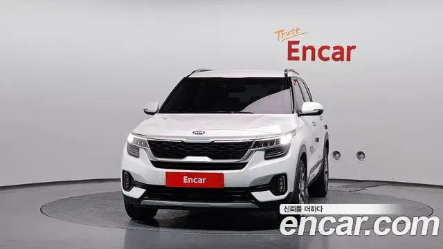 Kia Seltos 2020 — Фото 2/20