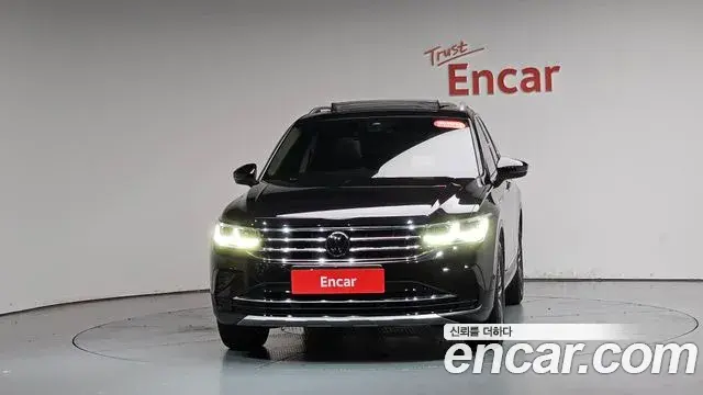 Volkswagen Tiguan 2023 — Photo 37/39