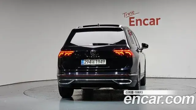 Volkswagen Tiguan 2023 — Photo 26/39