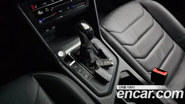 Volkswagen Tiguan 2023 — Photo 30/39