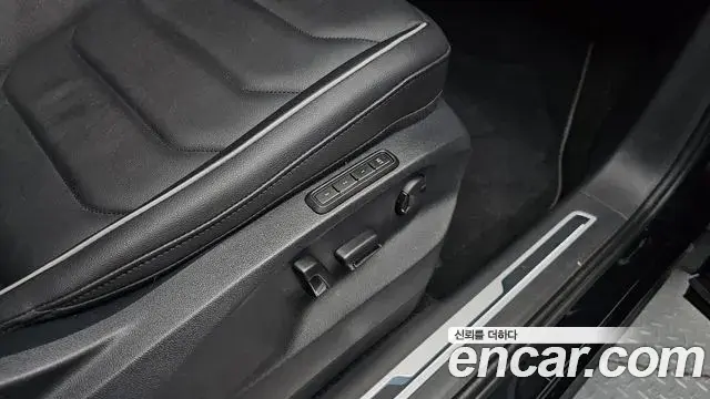Volkswagen Tiguan 2023 — Photo 10/39