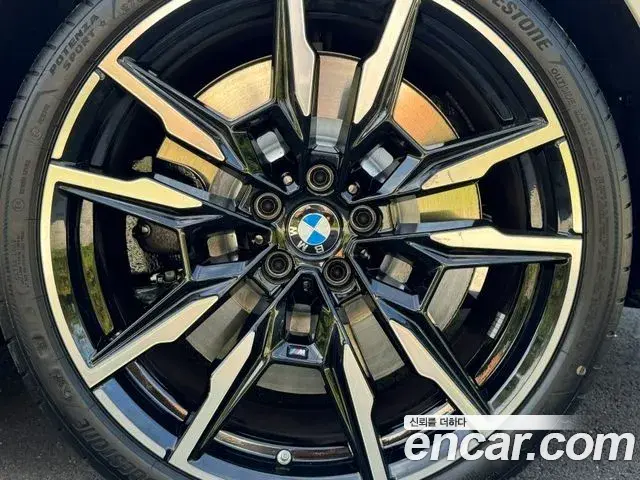 BMW 8 Series 2025 — ფოტო 17/20