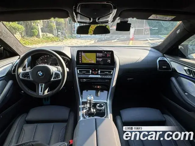 BMW 8 Series 2025 — ფოტო 13/20