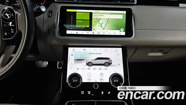 Land Rover Range Rover Velar 2018 — ფოტო 28/36