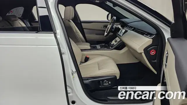 Land Rover Range Rover Velar 2018 — ფოტო 25/36