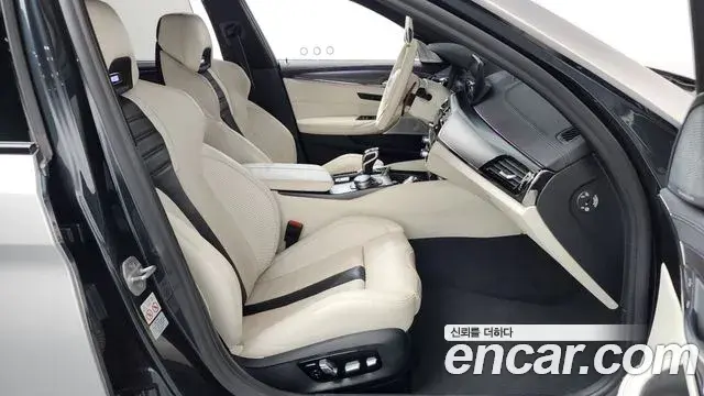 BMW M5 2020 — ფოტო 24/36