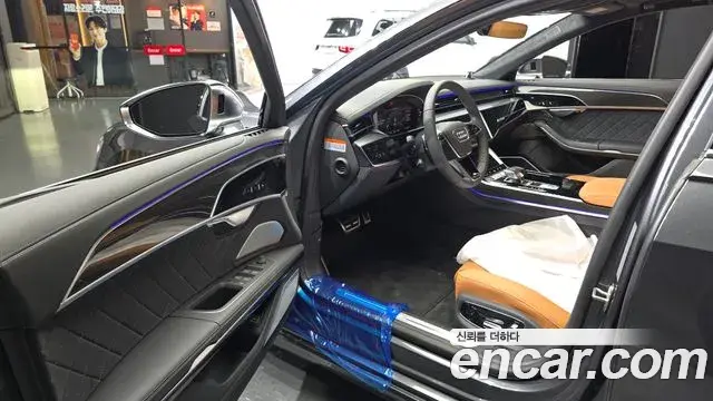Audi S8 2025 — Şəkil 18/36