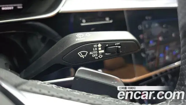 Audi S8 2025 — Şəkil 10/36