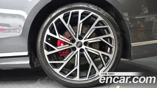 Audi S8 2025 — Şəkil 3/36