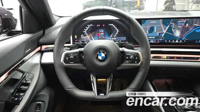 BMW 5 Series 2025 — Фото 15/20