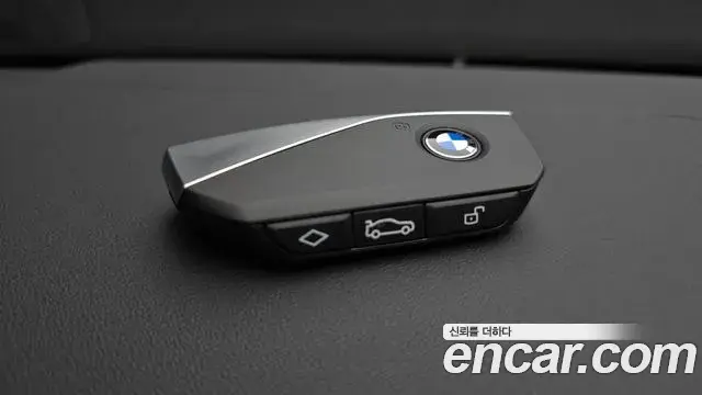 BMW 5 Series 2025 — Фото 19/20