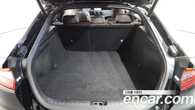 Kia Stinger 2018 — Photo 6/20